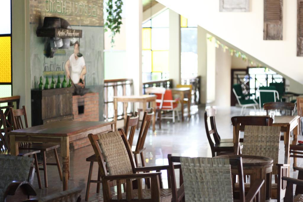 Omah Njonja Bed & Brasserie Jogjacarta Exterior foto